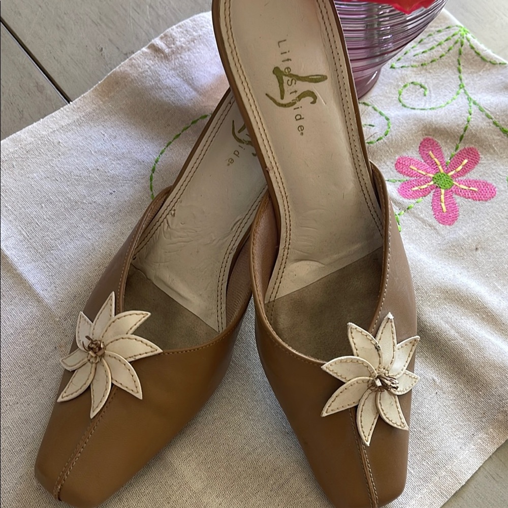 Life Stride Tan and Cream Mules with Floral Accents